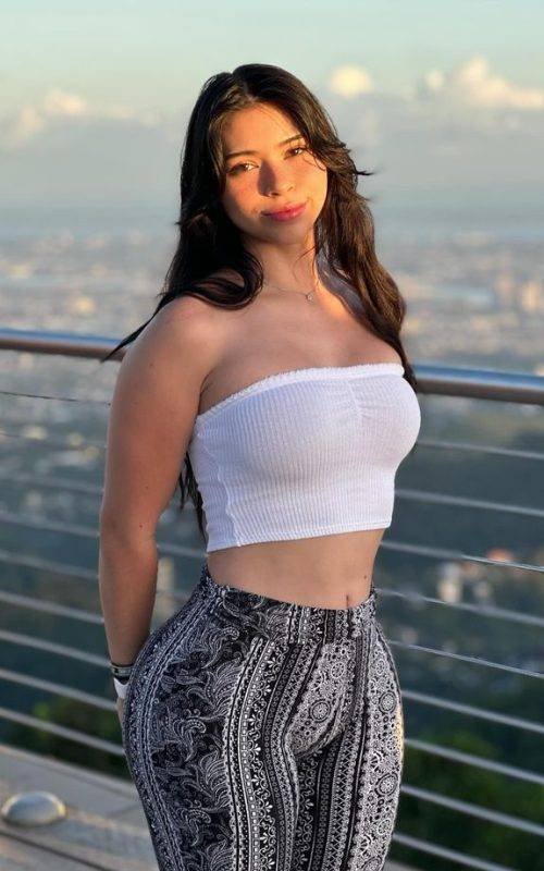 Ira – Celebrity Companion